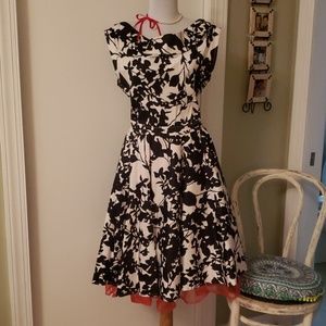 🌲🌲🍁🍂1950's scoop neck party dress